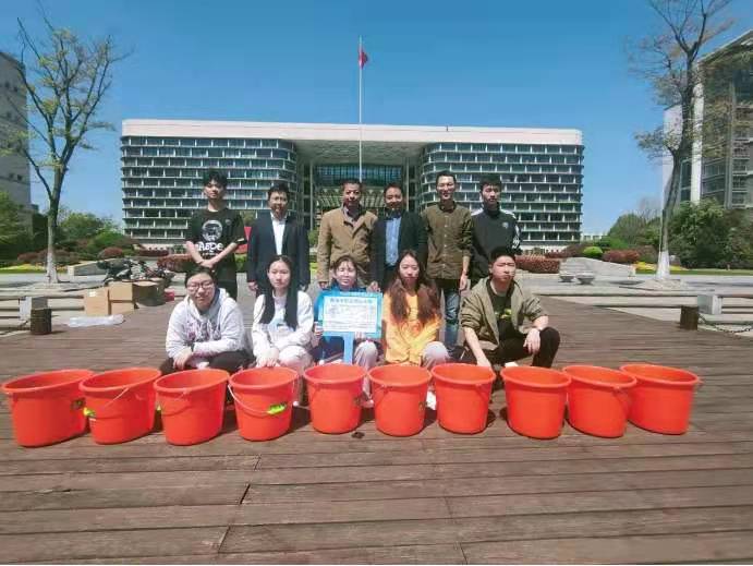 说明: 4e209c1af31a8d15463186043d2ae6b